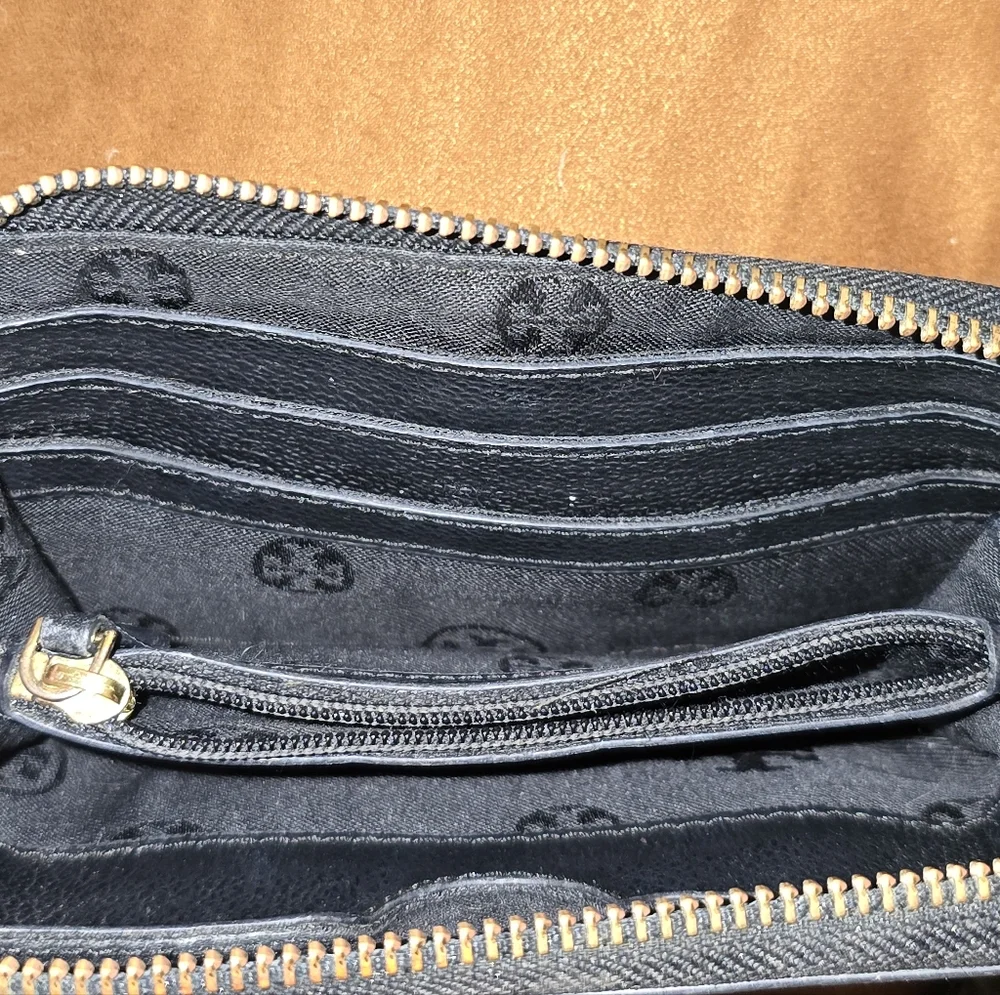 Tory Burch Kerrington Ocelot Print Zip Around Wallet — EUC